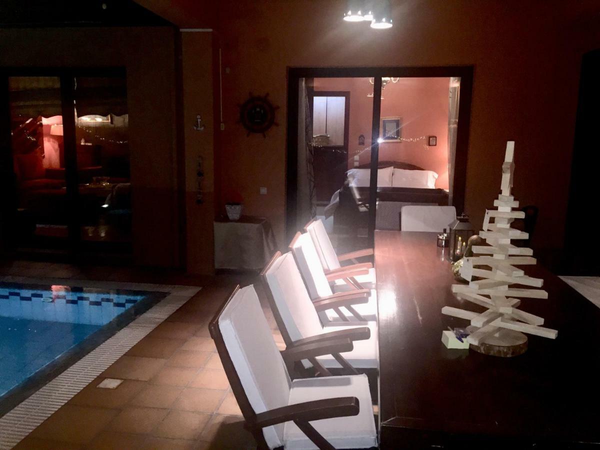 4-Seasons Pool Villa Near Meteora Трикала Экстерьер фото