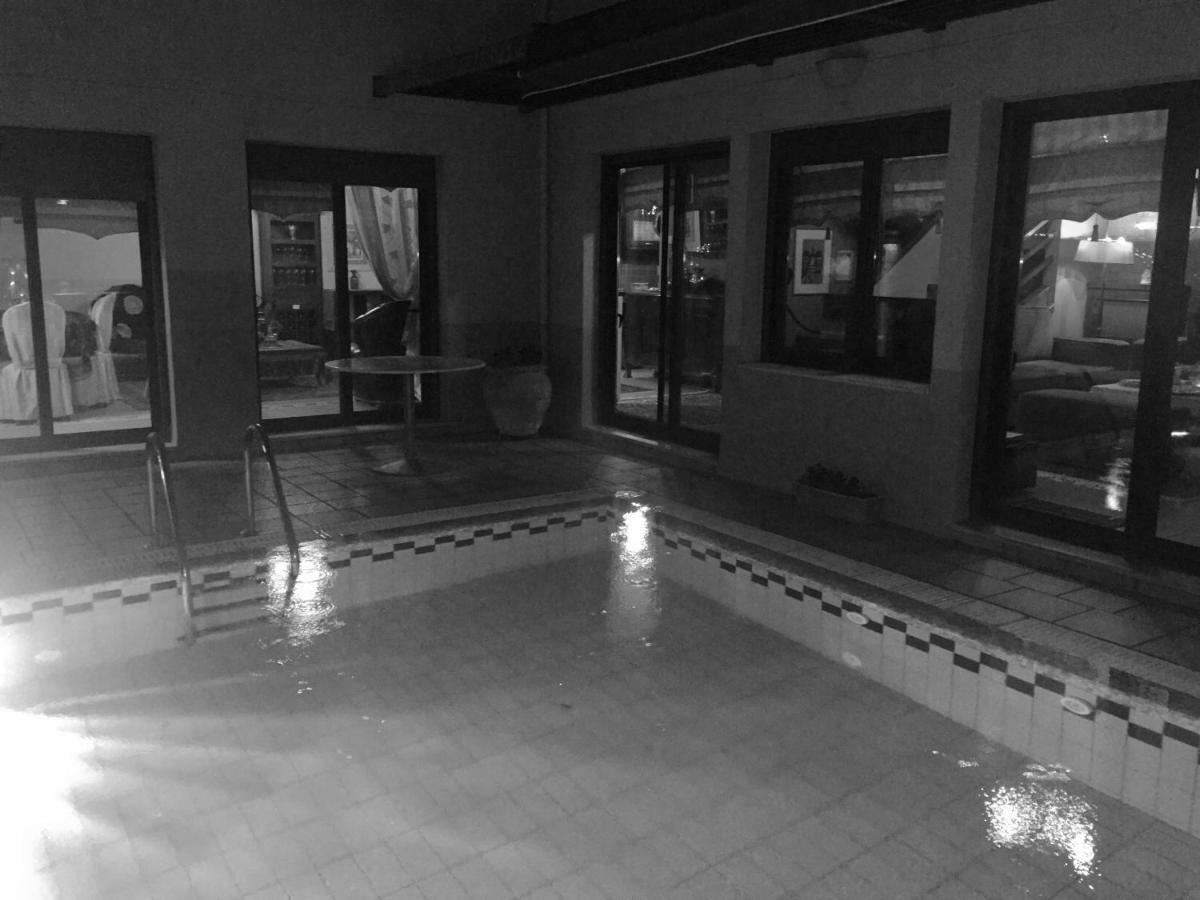 4-Seasons Pool Villa Near Meteora Трикала Экстерьер фото