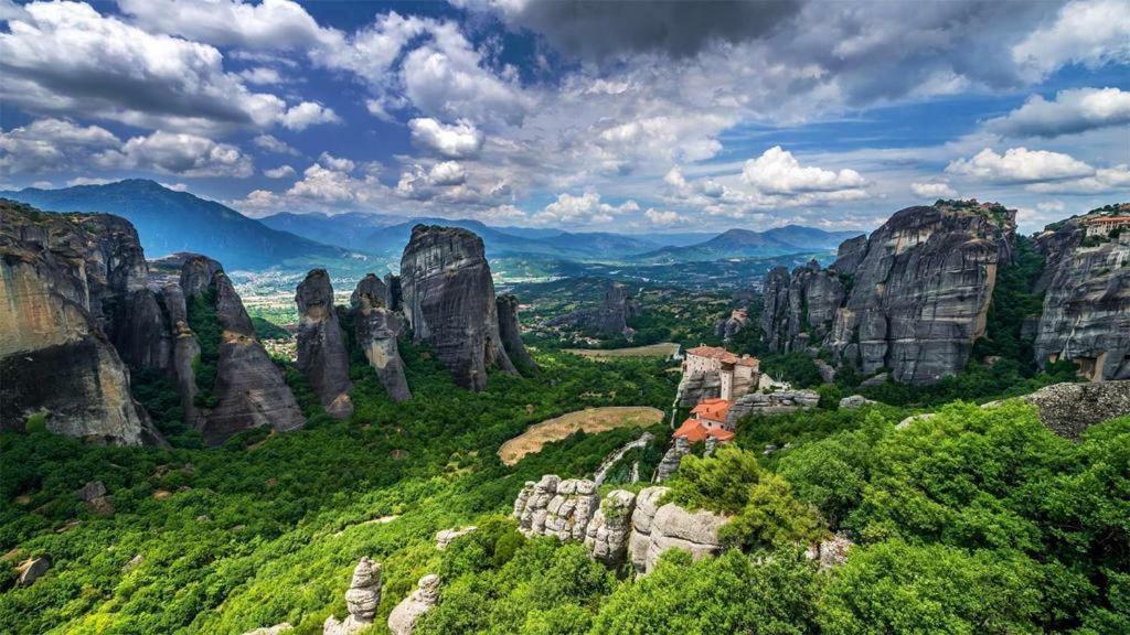 4-Seasons Pool Villa Near Meteora Трикала Экстерьер фото